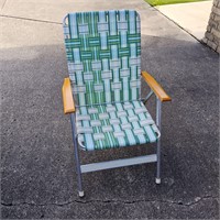 LAWN CHAIR