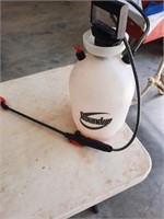 Garden sprayer