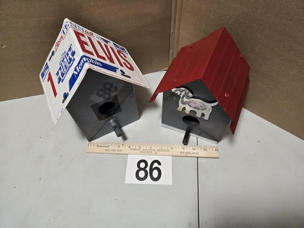 1 ELVIS & 1 DOG BIRD HOUSE