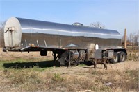 30' TANDEM AXLE STAINLESS TANKER TRAILER