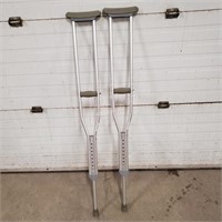 Aluminum Crutches    - WG