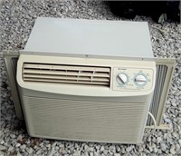 Air conditioner 8000 btu