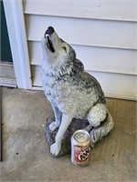 Wolf Howling Statue