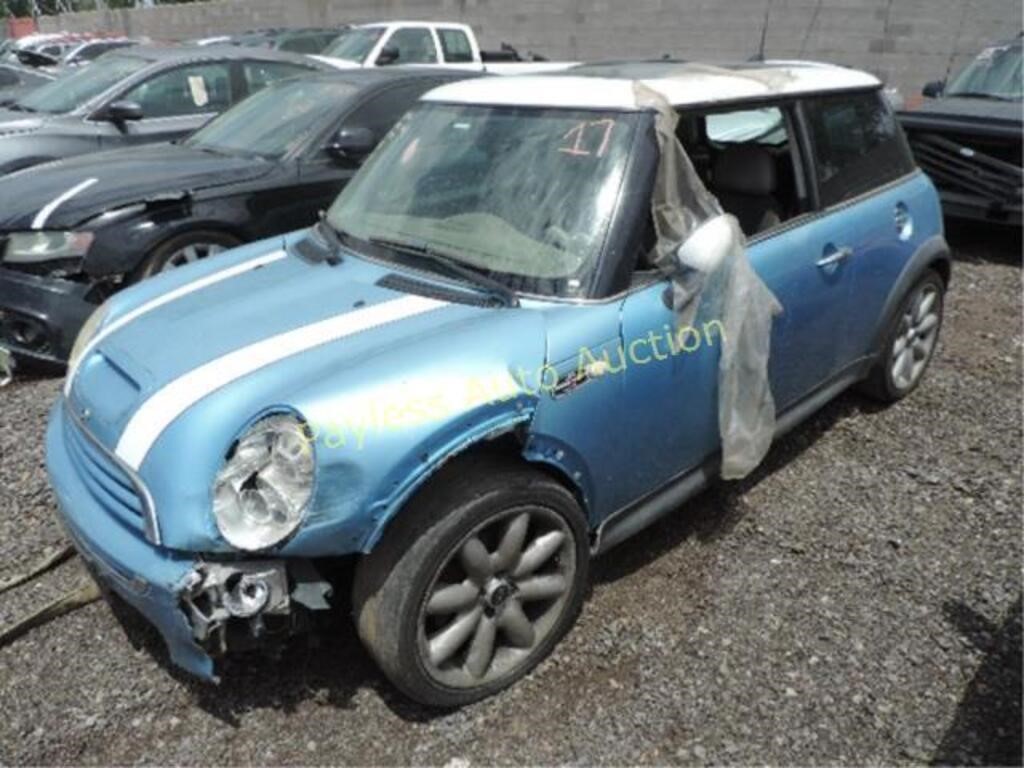 2005 Mini Cooper WMWRE33415TD93862 Blue