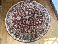 Round Red/Green Wool Oriental Rug