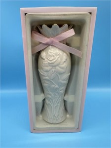 Lenox Vase With Box