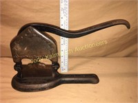 Cast iron tobacco cutter