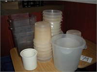 Plastic Containers 1 Lot