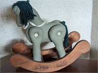 ROCKING HORSE DÉCOR