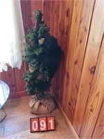christmas tree with black bear