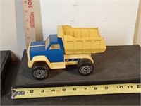 vtg Tonka dump truck