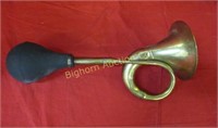 Brass Horn Approx. 5 3/4" diameter x 15 1/2" long