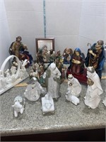 Nativity candle ring Mary and Joseph music display