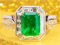 2.5ct Natural Emerald 18Kt Gold Ring