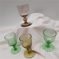 4 Vintage Small Stemmed Aperitif Pinch Glasses