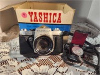 Yashuca 35m camera w/ case