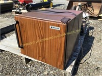 Sanyo Mini Refrigerator (works)