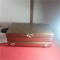 Jewelry box lot