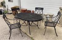 Metal Patio Set with Table and (4) Chairs