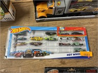Hot Wheels Set of 20 Toy Sports & Race Cars