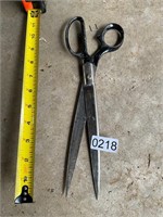 T.P. Hyde Southbridge scissors