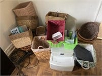 Basket and Rubbermaid tote lot. Lots of baskets,