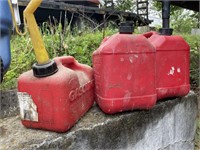 3 gas cans