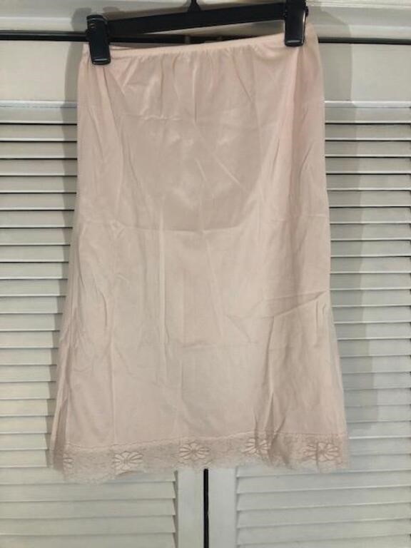 VINTAGE NIGHTGOWNS, HOUSECOATS, SLIPS & MORE - ENDS 6/30/24