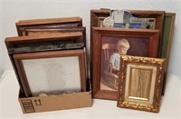 Misc Picture Frames & Wall Decor