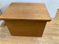 Wood chest. 23” x 18.5” x 17” high.