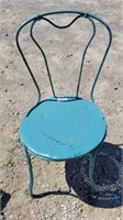 METAL OVERSIZED ICE CREAM PARLOR STYLE CHAIR
