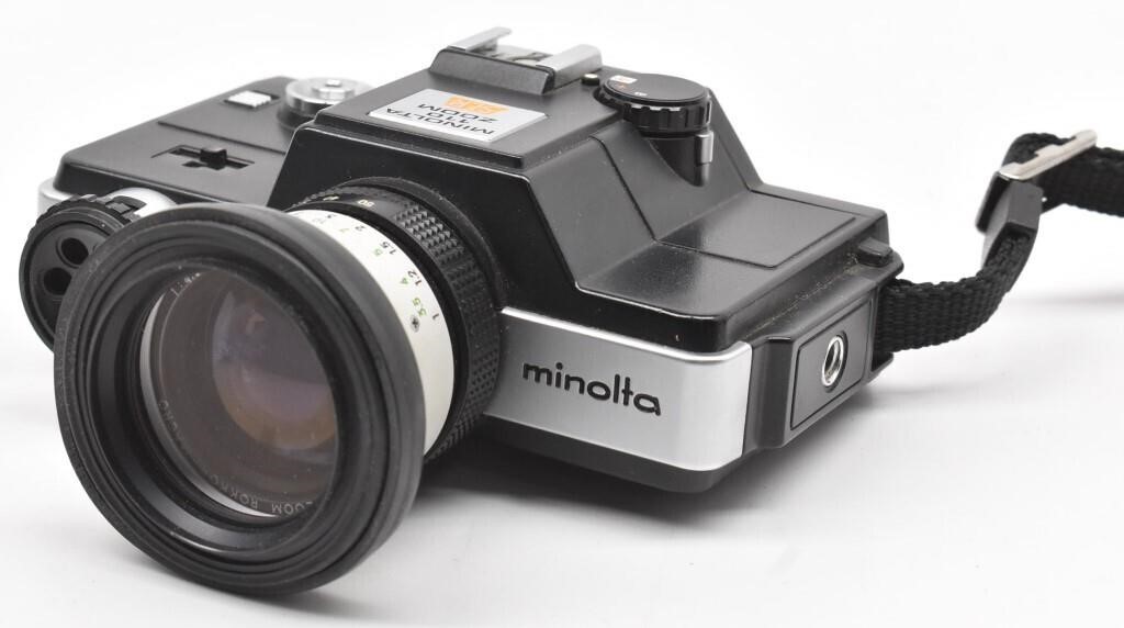 Minolta 110 Zoom SLR Camera w/ Flash & Case