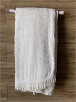 Large vintage blanket- white