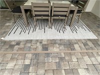 OUTDOOR AREA RUG