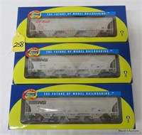 3 Athearn Trinity Covered Hopper Cars, OB