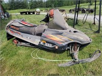 Artic cat snowmobile 370, untested