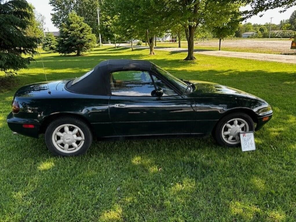 1991 Mazada MX5 Miata Convertible