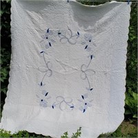 1930s Quilt, blue and white flowers & bows - YM