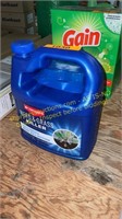 BroAdvance Weed & Grass Killer