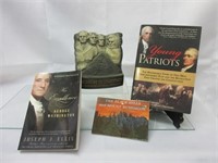Mount Rushmore Postcards & Statue w/History Books