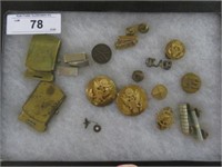 SELECTION OF VINTAGE AIR FORCE AND MILITARY BADGES