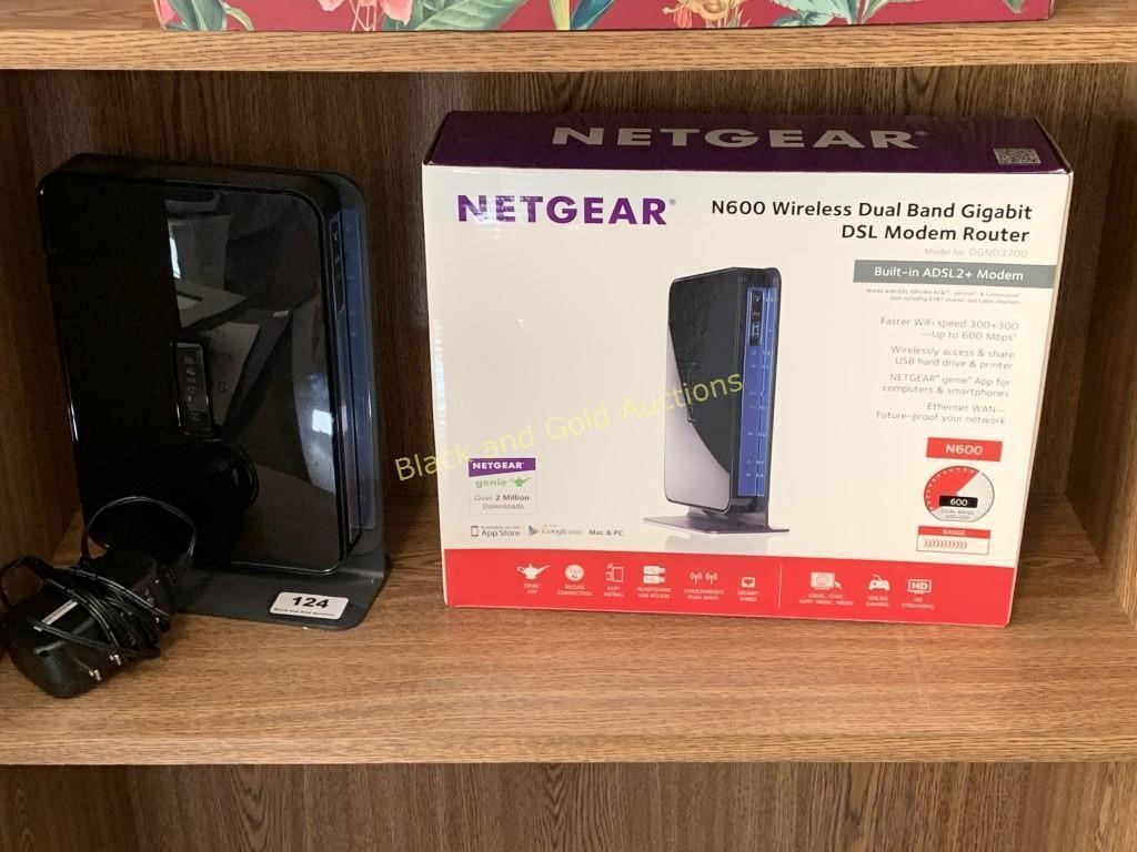 Netgear N600 Router with Box