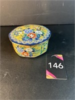Japanese Trinket Box 41/2" Dia x 2"H