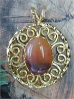 CARNELIAN PENDANT ROCK STONE LAPIDARY SPECIMEN