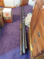 1oft 9ft &2 4ft  curtain rods w/curtains