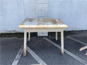 Vintage Farmhouse Style Wooden Table