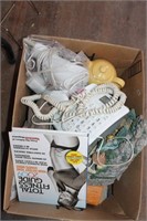 MISC BOX OF HOUSEHOLD ITEMS