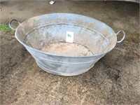 Vintage Oval Wash Tub ( 28" W x 10" Deep)