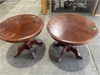 Two end tables
24.5 in diameter
H:22”