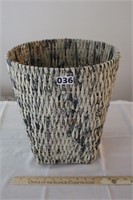 Oriental paper woven trash can